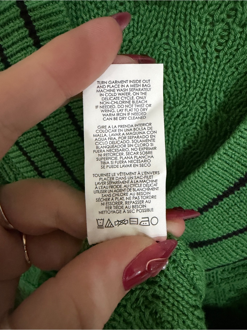 NWOT CAbi Lucky Day Pullover Kelly Green Cable Knit V-Neck Sweater w/ Black Trim - Picture 12 of 13